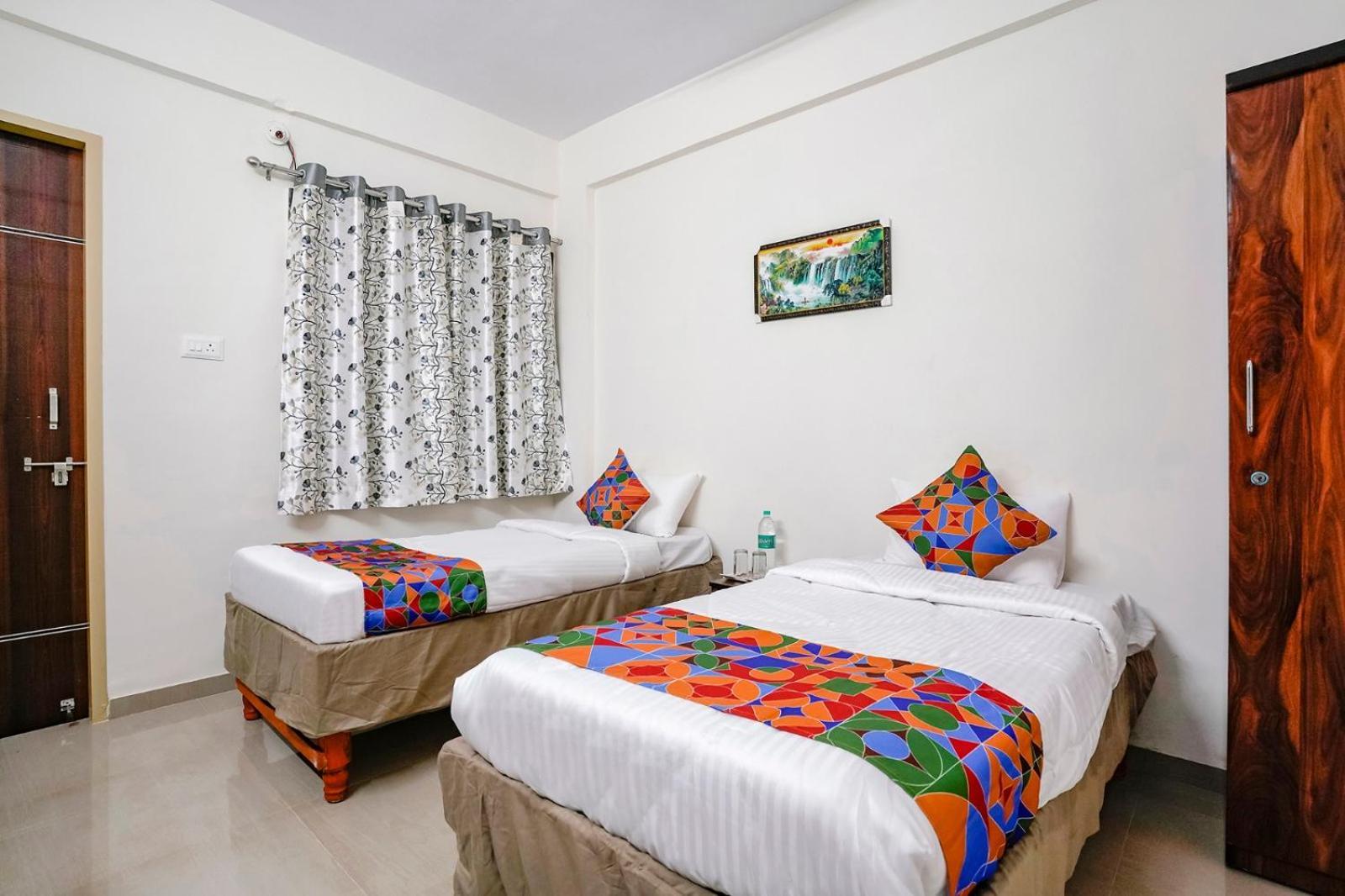 Hotel Comfort Caves Nashik Eksteriør billede
